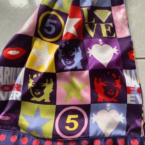 Marilyn Monroe sleeveless 100% silk top - Picture 4 of 9